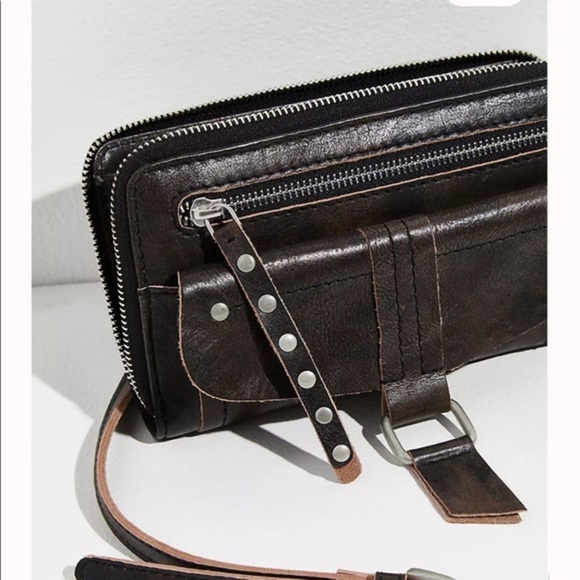 We The Free Perri Leather Crossbody  (blue) - Picture 9 of 11